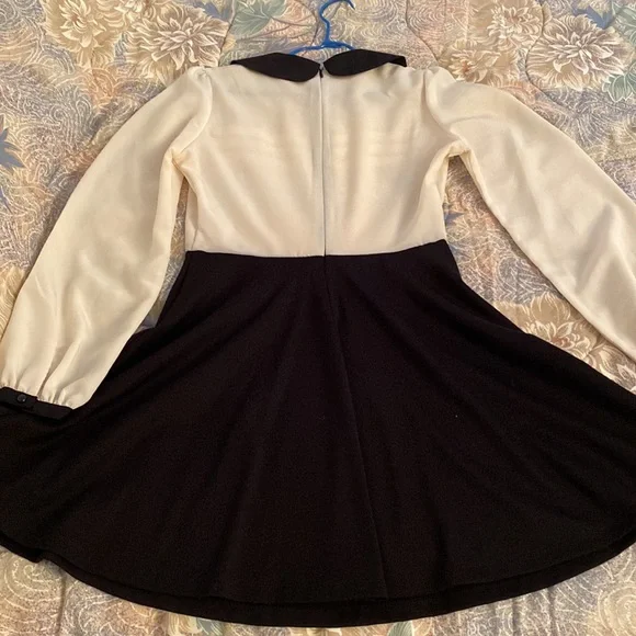 Dress - Picture 4 of 5